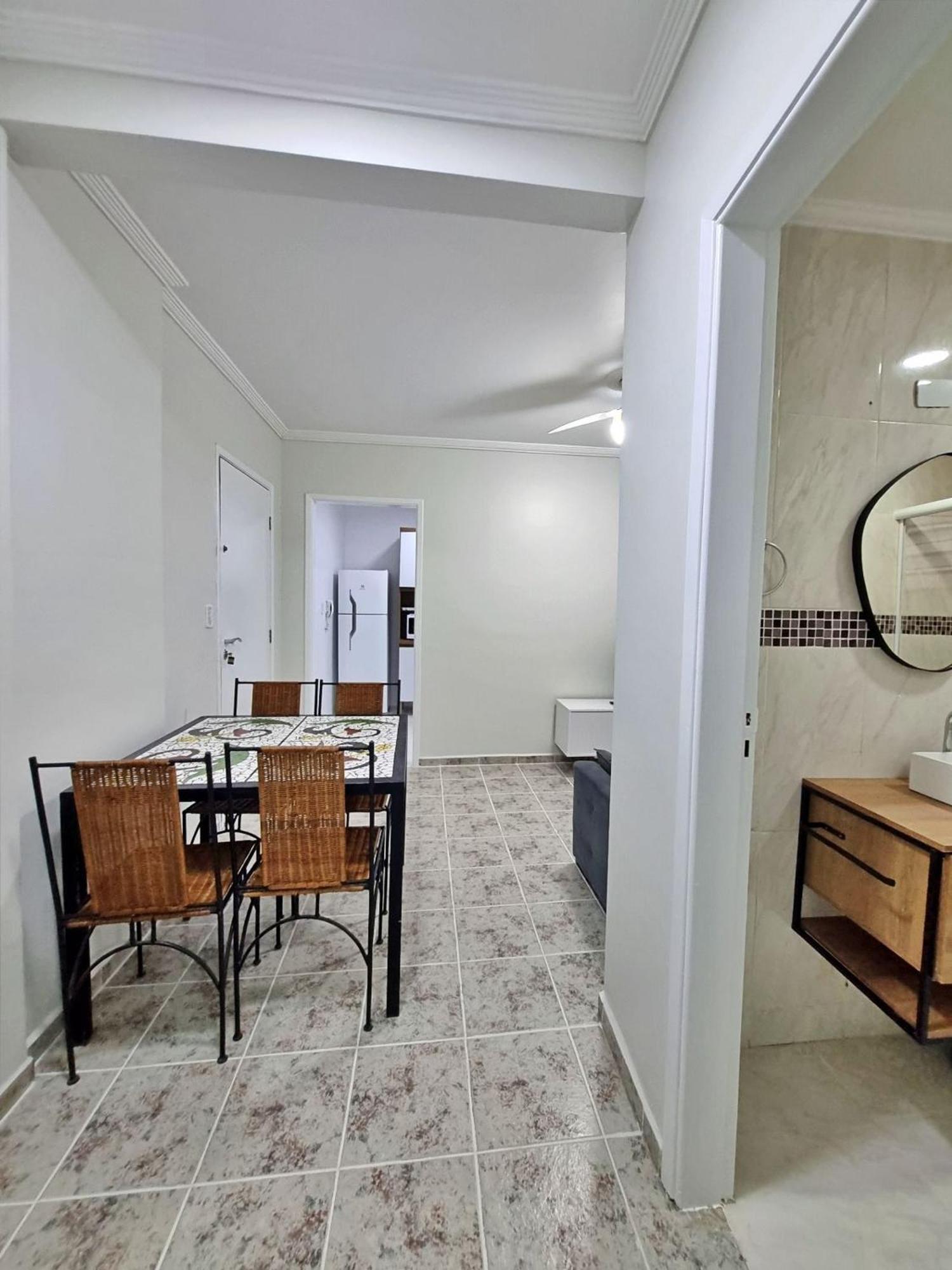 01 Dorm Reformado C/Ar Cond, Wi-Fi, 1 Vaga, Enseada, Prox Ao Pao De Acucar Apartment Guaruja Luaran gambar